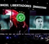 Prachtig: Getroffen Braziliaanse club krijgt trofee op mooie ceremonie én plek in 'Champions League'