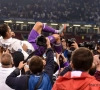 Fans en spelers Real Madrid moeten vechten met ... fotografen om te kunnen vieren