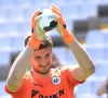 ? Doelman van Club Brugge maakt voor eens en voor altijd komaf met discussie over zijn lengte (en heeft nog meer in petto voor fans blauw-zwart)