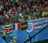 Twee jaar geleden namen we veel te vroeg afscheid van Erik Reynaerts, maar zelfs Franse fans dragen hem op WK nog steeds in hun hart (en op hun vlag)
