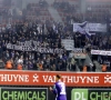Supporters van Anderlecht later in het stadion door fouillages  politie