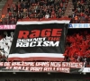 📷 Club en supporters Standard tegen racisme, maar ook met scherpe prik naar Bayat en maatschappij: "Geen pact met het ongedierte" en "Soms beter racist dan ..."