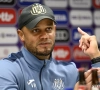Kompany onderschat Essevee niet: "Ik ken Timmy Simons... Ik wens hem het beste als trainer, behalve morgenavond"