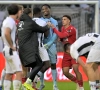 Derby tussen Charleroi en Standard eindigt in chaos na acties van Epolo: coaches zijn duidelijk over situatie