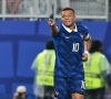 Frankrijk plaatst zich voor volgende ronde na stormpauze en show van Mbappé