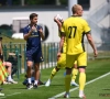 Twee spelers op weg naar de uitgang bij Union