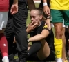 🎥 Vrouwelijke ref loopt hersenschudding op na klap in oefenwedstrijd
