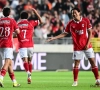 Opvallende viering, bijna een wereldgoal maar dan mysterieuze wissel: Wat is er aan de hand met Valencia?