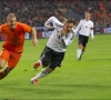 Podolski kondigt zijn afscheid als Duits international aan