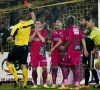 Pechvogel François maakt halve owngoal en krijgt rood: "Kan de ref begrijpen"