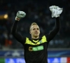 Engelse clubs blijven situatie van Matz Sels op de voet volgen