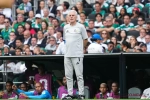 Hugo Broos is woedend en haalt uit naar FIFA