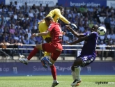 Okaka en Ovono dollen over Afrikaanse tackle: "Red card" en "You are crazy"