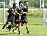 Hasi verwelkomt 22 man (inclusief Suarez) op eerste veldtraining