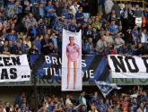Supporters blauw-zwart lachen met roze truitjes ... Suarez Barbie van dienst