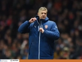 VIDEO: Kijk, kijk, Wenger kan ook voetballen