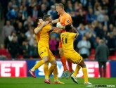 VIDEO: Fans keren op stappen terug na dramatisch slot op Wembley