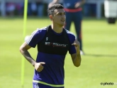 Suarez sukkelt nu... met zijn andere knie