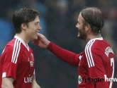 VIDEO: Brooklyn zet vader David een panna