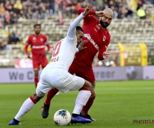 Nerveuze clash om de tweede plaats tussen Antwerp en Standard levert veel goals en hete standjes, maar geen winnaar op