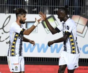 18 op 18! Ook Beerschot kan ongelooflijk efficiënt Charleroi niet tegenhouden