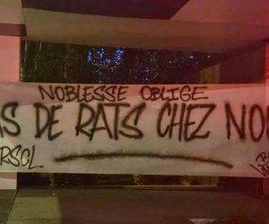 bcs viseert Marc Coucke, spandoeken aan Pairi Daiza, Neerpede en stadion