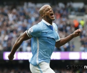 Kompany scoort opnieuw voor Manchester City, dat Chelsea nu al in crisis dompelt