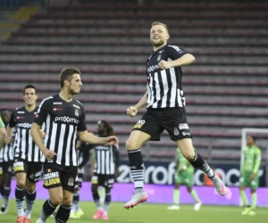 Zwarte beest Charleroi mept Essevee tegen het canvas