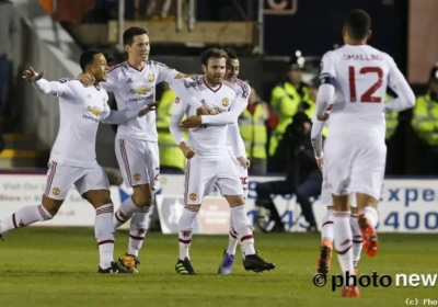 Manchester United kan het dan toch nog en wint ruim dankzij onder meer deze sublieme vrijschop