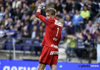 Opvallende beelden: Marco Bizot flaterde al eens op identieke wijze, en toch gaat hij er nu anders mee om