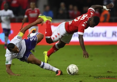 Veld Standard op leven en dood: "Te veel straatgras"