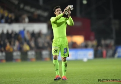 Uitstekende Thoelen baalde na 2-0: "Teveel volk voor mijn neus en déjà-vu"