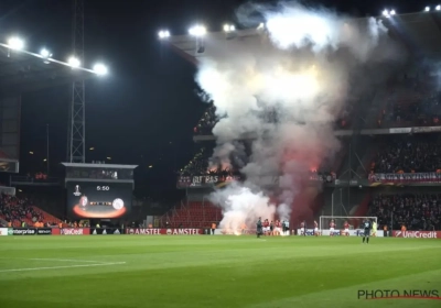 Ajax-aanhang verwondt Standard-fan met vuurpijl: "We hopen dat het meevalt en willen persoonlijk onze excuses aanbieden"