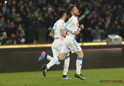 Mertens redt Napoli dankzij ongelooflijke blunder van de doelman (met beelden)