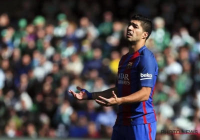 Barça krijgt het stilaan benauwd: Luis Suarez voorkomt op de valreep een derde nederlaag op bezoek bij Ryan Donk, Real lacht in het vuistje