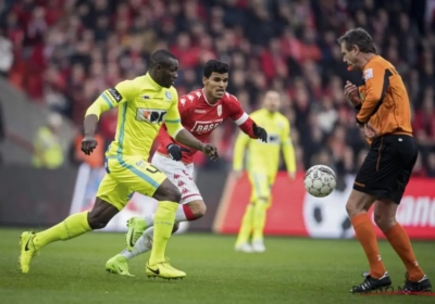 Anderson Esiti was opnieuw de stormram op het Gentse middenveld: "Wist niet dat de Belgische competitie zó zwaar was"