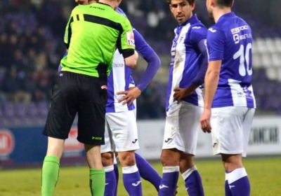 VIDEO: Hernán Losada pakt opnieuw uit met héérlijke vrijschop: "Ik wist al bij m'n aanloop dat hij er in zou gaan"