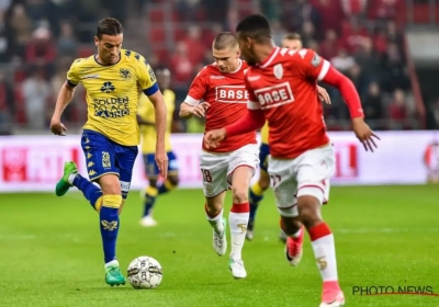 Tienkoppig Standard geeft in extremis de zege uit handen tegen stug STVV