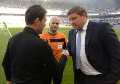Van Holsbeeck spreekt zich uit over de 'onderhandelingen' tussen Anderlecht en Vanhaezebrouck, maar sluit niets uit