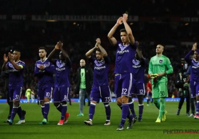 Engelse kranten vol lof over spelers én fans van Anderlecht: "Hemeltjelief, wat duurde het lang om ze af te schudden"