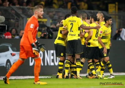 Eén leider, één rode lantaarn: efficiënt Dortmund haalt de hamer boven tegen onmachtig Köln