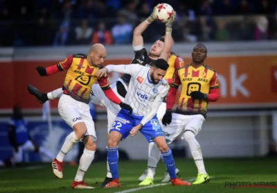 Coosemans trekt zich op aan belangrijke redding: "Het is moeilijk, ik kan soms te weinig invloed uitoefenen op de match"