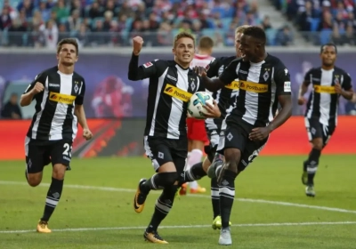 Mönchengladbach kijkt tegen 0-1 achterstand aan, maar dan volgen vier bevlogen minuten van supersub Thorgan Hazard