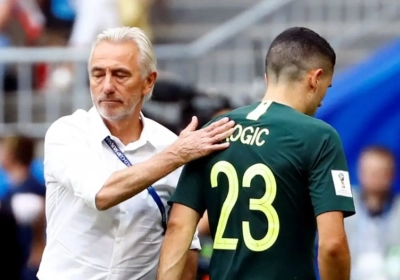 Nederlandse bondscoach van Australië baalt na gelijkspel: "Eigenlijk hadden we nu vier punten moeten hebben"