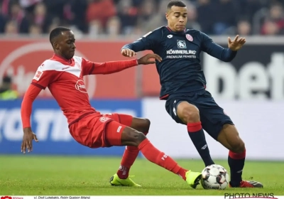 Bundesliga-Belg eist penalty op en ontketent rel: "Ik ben de eerste op het lijstje"