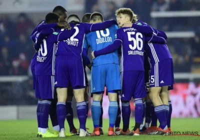 Fans Anderlecht enorm scherp: "We halen play-off 1 niet" en "Coucke is een clown, weg ermee"