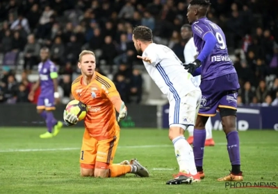 Matz Sels viert in zijn eerste match van 2019 en sluit met Strasbourg aan bij de top