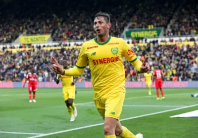 ? Kippenvel: harde kern van PSG scandeert de naam van Sala