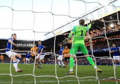 ? Dendoncker zijn eerste goal is een knappe volley, schitterende omhaal van Benteke verdient beter...