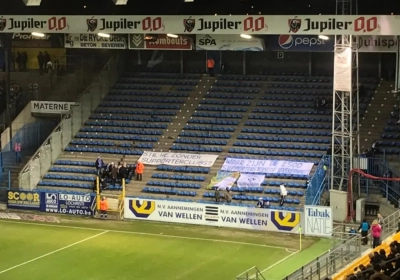 Gentse fans laten hun vak leeg en komen met een duidelijk statement: "Stil hé!"